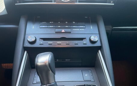 Lexus IS III, 2018 год, 2 890 000 рублей, 20 фотография