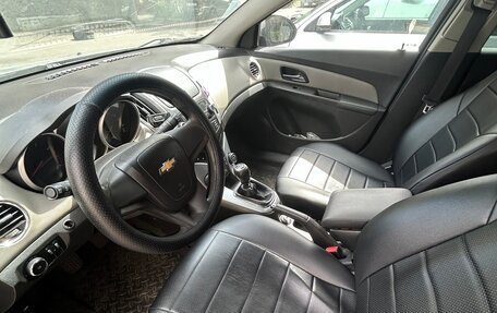 Chevrolet Cruze II, 2013 год, 1 000 000 рублей, 8 фотография