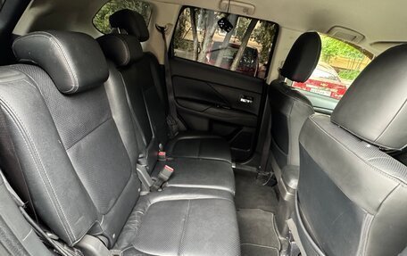 Mitsubishi Outlander III рестайлинг 3, 2015 год, 1 450 000 рублей, 10 фотография