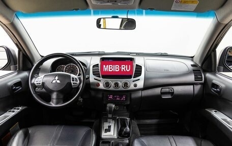 Mitsubishi L200 IV рестайлинг, 2013 год, 2 538 000 рублей, 13 фотография