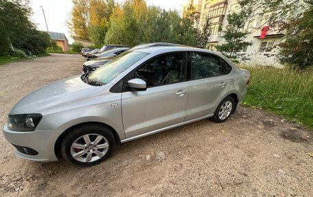 Volkswagen Polo VI (EU Market), 2014 год, 720 000 рублей, 2 фотография