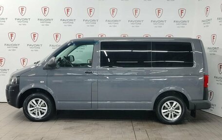 Volkswagen Caravelle T5, 2014 год, 1 980 000 рублей, 1 фотография
