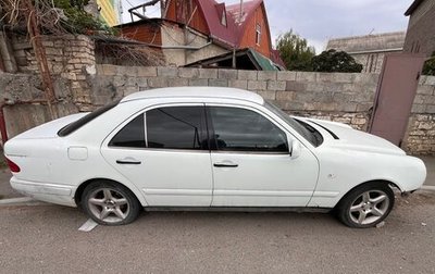 Mercedes-Benz E-Класс, 1996 год, 150 000 рублей, 1 фотография