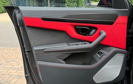 Lamborghini Urus I, 2025 год, 43 900 000 рублей, 30 фотография