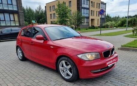 BMW 1 серия, 2011 год, 800 000 рублей, 10 фотография