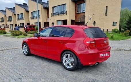 BMW 1 серия, 2011 год, 800 000 рублей, 13 фотография