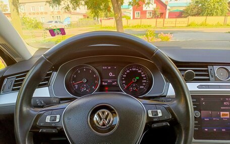 Volkswagen Passat B8 рестайлинг, 2019 год, 2 100 000 рублей, 10 фотография