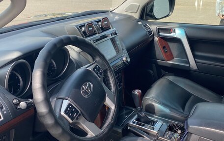 Toyota Land Cruiser Prado 150 рестайлинг 2, 2013 год, 3 100 000 рублей, 4 фотография
