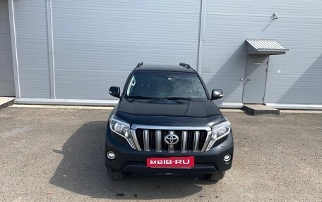 Toyota Land Cruiser Prado 150 рестайлинг 2, 2013 год, 3 100 000 рублей, 2 фотография