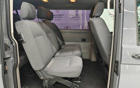 Volkswagen Caravelle T5, 2014 год, 1 980 000 рублей, 14 фотография
