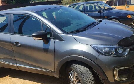 Renault Kaptur I рестайлинг, 2017 год, 849 000 рублей, 4 фотография