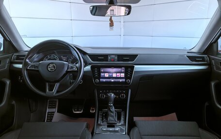 Skoda Superb III рестайлинг, 2018 год, 2 319 000 рублей, 13 фотография