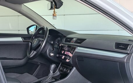 Skoda Superb III рестайлинг, 2018 год, 2 319 000 рублей, 14 фотография