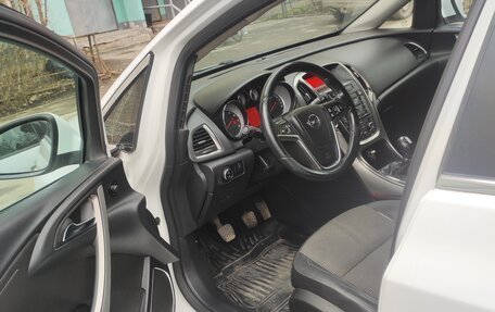 Opel Astra J, 2012 год, 680 000 рублей, 8 фотография