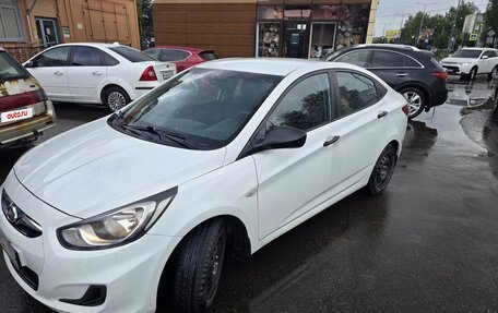 Hyundai Solaris II рестайлинг, 2014 год, 750 000 рублей, 3 фотография