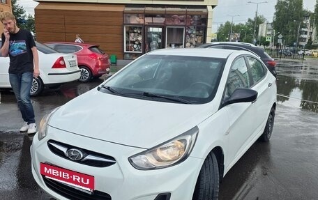 Hyundai Solaris II рестайлинг, 2014 год, 750 000 рублей, 4 фотография