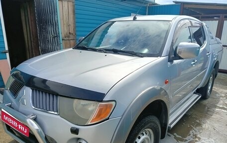 Mitsubishi L200 III рестайлинг, 2006 год, 1 100 000 рублей, 1 фотография