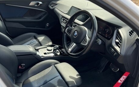 BMW 1 серия, 2019 год, 1 900 000 рублей, 5 фотография