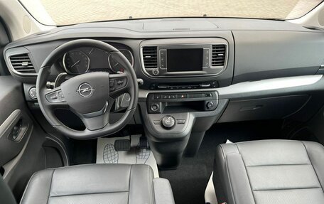 Opel Zafira Life I, 2023 год, 6 300 000 рублей, 8 фотография