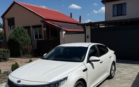 KIA Optima IV, 2017 год, 1 900 000 рублей, 2 фотография