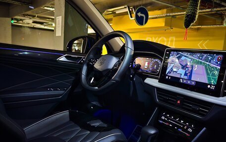 Volkswagen Tiguan II, 2023 год, 4 060 000 рублей, 10 фотография