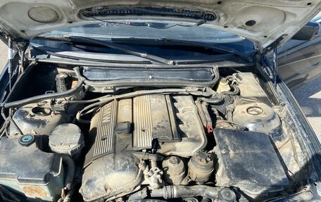 BMW 3 серия, 2002 год, 580 000 рублей, 6 фотография