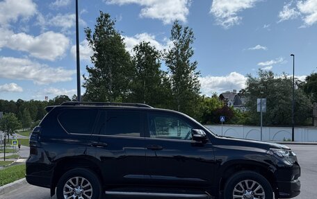 Toyota Land Cruiser Prado 150 рестайлинг 2, 2019 год, 4 200 000 рублей, 3 фотография