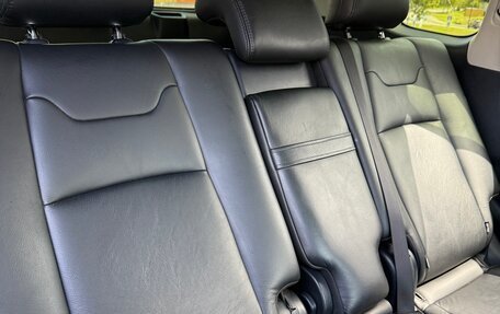 Toyota Land Cruiser Prado 150 рестайлинг 2, 2019 год, 4 200 000 рублей, 13 фотография