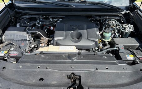 Toyota Land Cruiser Prado 150 рестайлинг 2, 2019 год, 4 200 000 рублей, 18 фотография
