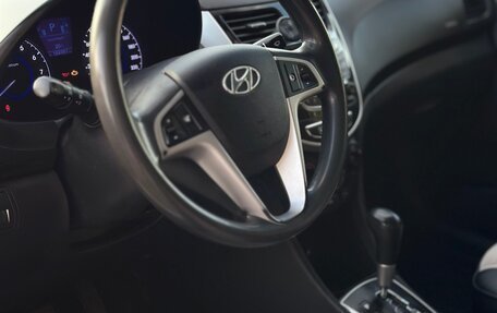 Hyundai Solaris II рестайлинг, 2012 год, 700 000 рублей, 9 фотография