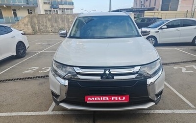 Mitsubishi Outlander III рестайлинг 3, 2015 год, 1 690 000 рублей, 1 фотография
