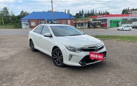 Toyota Camry, 2017 год, 2 700 000 рублей, 10 фотография