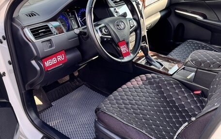 Toyota Camry, 2017 год, 2 700 000 рублей, 12 фотография