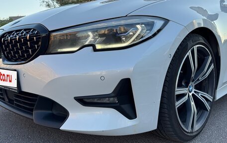 BMW 3 серия, 2019 год, 3 690 000 рублей, 11 фотография