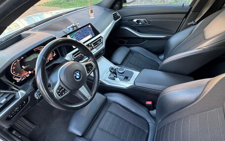 BMW 3 серия, 2019 год, 3 690 000 рублей, 24 фотография