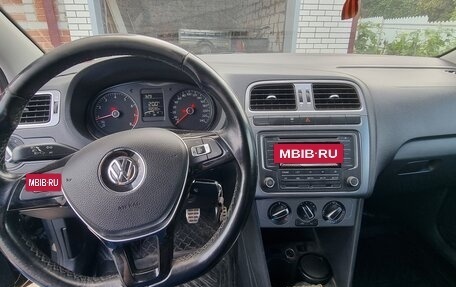 Volkswagen Polo VI (EU Market), 2017 год, 1 500 000 рублей, 2 фотография
