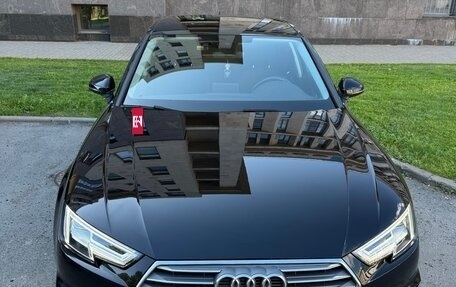 Audi A4, 2018 год, 2 700 000 рублей, 2 фотография