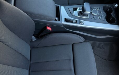 Audi A4, 2018 год, 2 700 000 рублей, 30 фотография