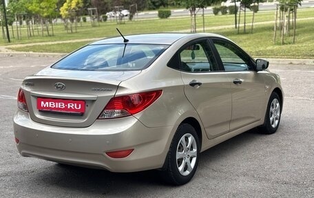 Hyundai Solaris II рестайлинг, 2014 год, 750 000 рублей, 5 фотография