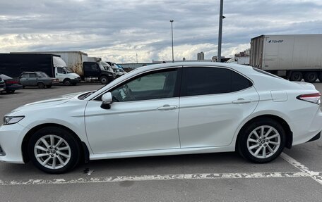 Toyota Camry, 2021 год, 3 600 000 рублей, 6 фотография