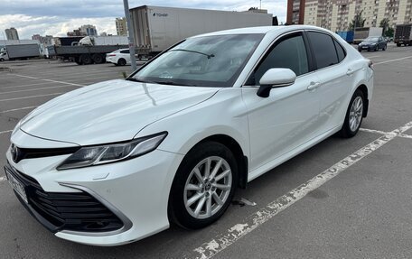 Toyota Camry, 2021 год, 3 600 000 рублей, 4 фотография