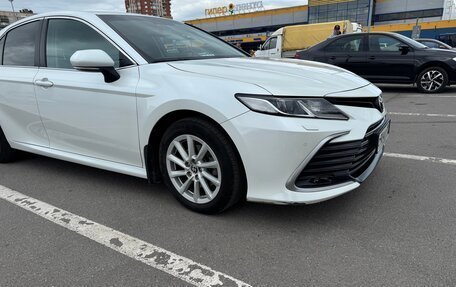 Toyota Camry, 2021 год, 3 600 000 рублей, 3 фотография