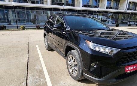 Toyota RAV4, 2021 год, 3 250 000 рублей, 6 фотография