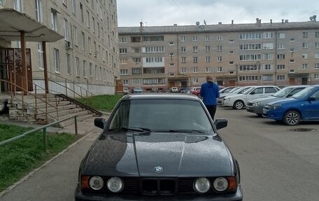 BMW 5 серия, 1992 год, 500 000 рублей, 13 фотография