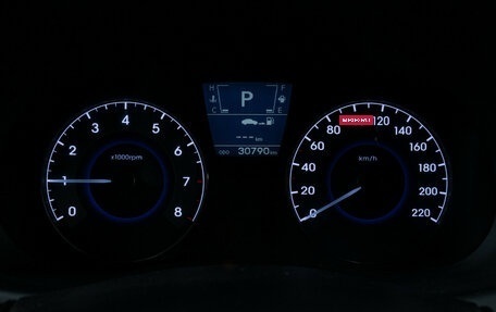 Hyundai Solaris II рестайлинг, 2011 год, 1 030 000 рублей, 13 фотография