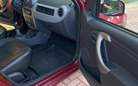 Renault Sandero I, 2013 год, 595 000 рублей, 12 фотография