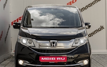 Honda Stepwgn IV, 2015 год, 1 880 000 рублей, 2 фотография