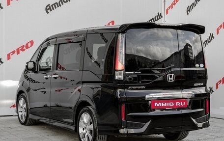 Honda Stepwgn IV, 2015 год, 1 880 000 рублей, 5 фотография