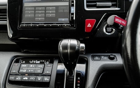 Honda Stepwgn IV, 2015 год, 1 880 000 рублей, 26 фотография