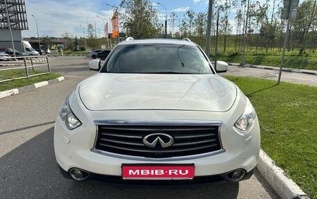 Infiniti QX70, 2015 год, 2 550 000 рублей, 1 фотография